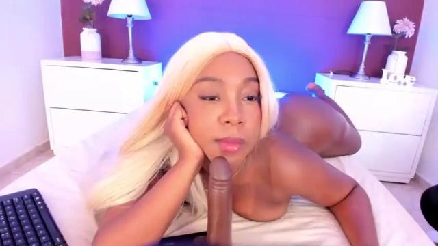 Image 10 of abbyswan1 Stream on Chaturbate on 19 months ago