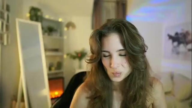 Image 4 of abella_danger_x Stream on Chaturbate on 9 days ago