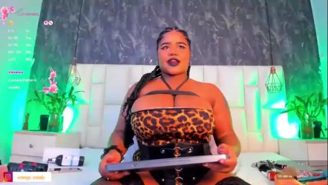 Image 6 of aberachmackay Stream on Chaturbate on 1 month ago