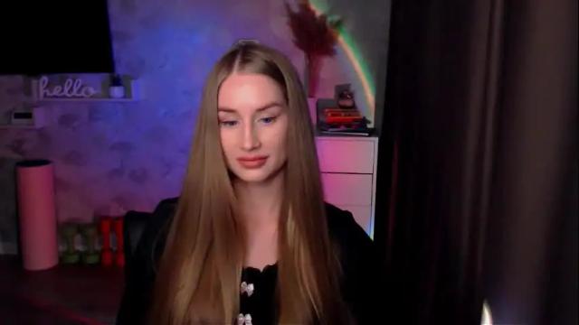 Image 2 of abigail_flex Stream on Chaturbate on 17 days ago