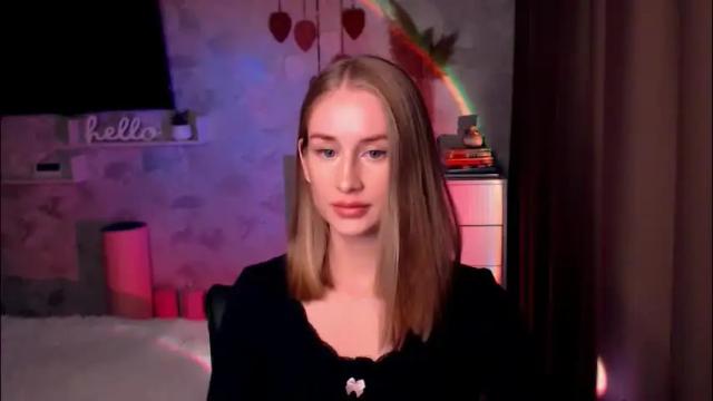 Image 3 of abigail_flex Stream on Chaturbate on 3 months ago