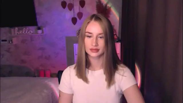 Image 8 of abigail_flex Stream on Chaturbate on 1 month ago