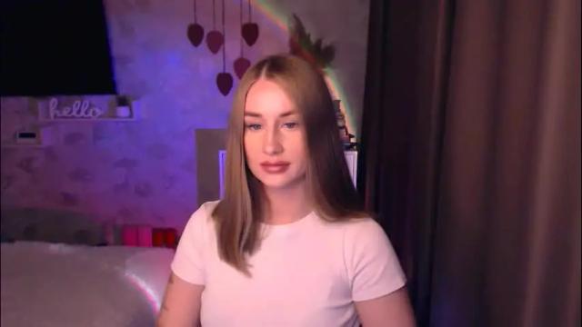 Image 3 of abigail_flex Stream on Chaturbate on 1 month ago