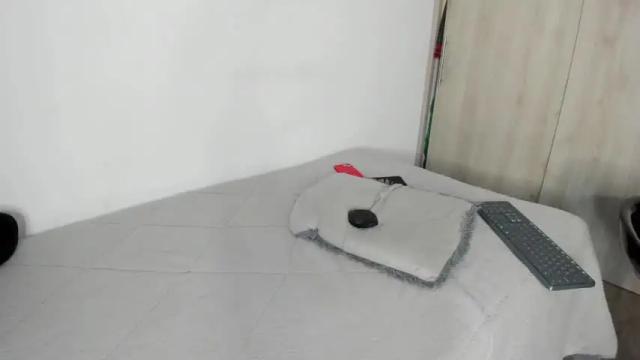 Image 12 of abigail_w Stream on Chaturbate on 2 months ago