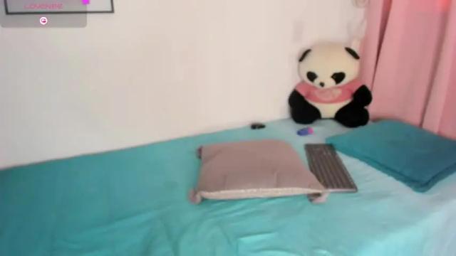 Image 10 of abigail_w Stream on Chaturbate on 2 months ago