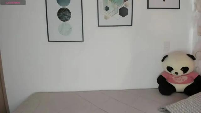 Image 4 of abigail_w Stream on Chaturbate on 2 months ago