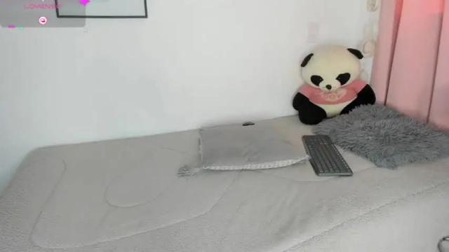 Image 2 of abigail_w Stream on Chaturbate on 2 months ago