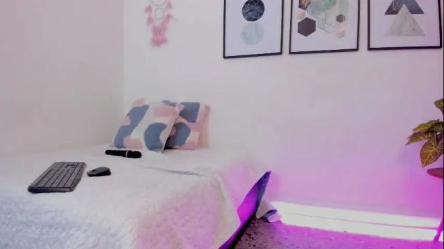 Image 2 of abriil7 Stream on Chaturbate on 1 month ago