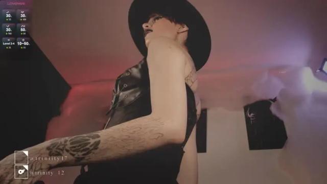 Image 2 of abril__colen Stream on Chaturbate on 14 months ago