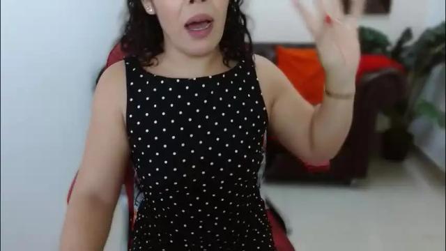 Image 4 of abril_beltran_ Stream on Chaturbate on 1 month ago