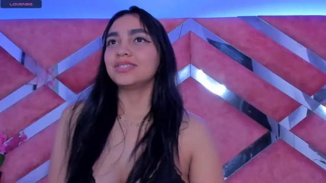 Image 6 of abril_gomez_11 Stream on Chaturbate on 19 months ago