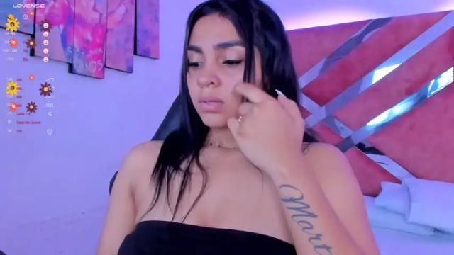 Image 6 of abril_gomez_11 Stream on Chaturbate on 19 months ago