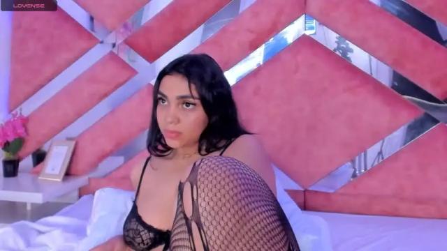 Image 2 of abril_gomez_11 Stream on Chaturbate on 19 months ago