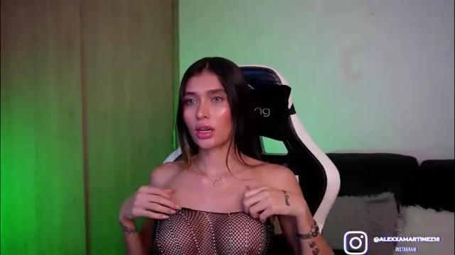Image 10 of abril_w18 Stream on Chaturbate on 2 months ago