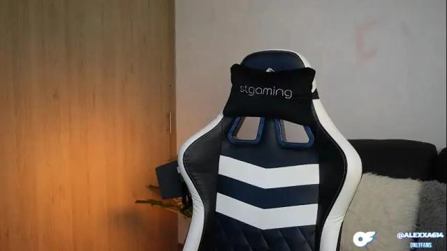 Image 8 of abril_w18 Stream on Chaturbate on 2 months ago