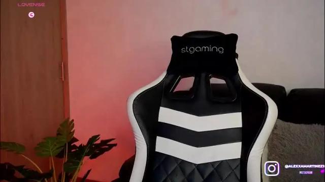 Image 6 of abril_w18 Stream on Chaturbate on 2 months ago