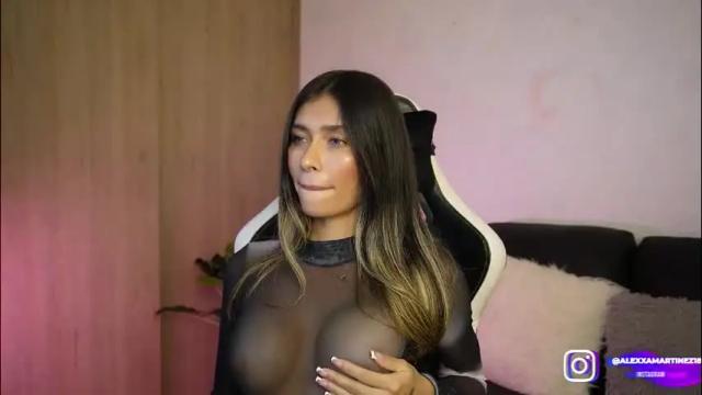 Image 6 of abril_w18 Stream on Chaturbate on 2 months ago