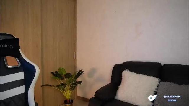 Image 7 of abril_w18 Stream on Chaturbate on 2 months ago