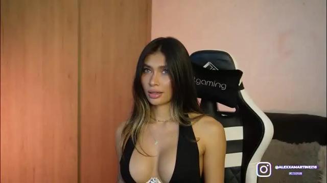 Image 11 of abril_w18 Stream on Chaturbate on 2 months ago