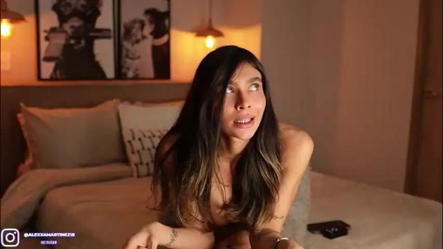 Image 6 of abril_w18 Stream on Chaturbate on 1 month ago