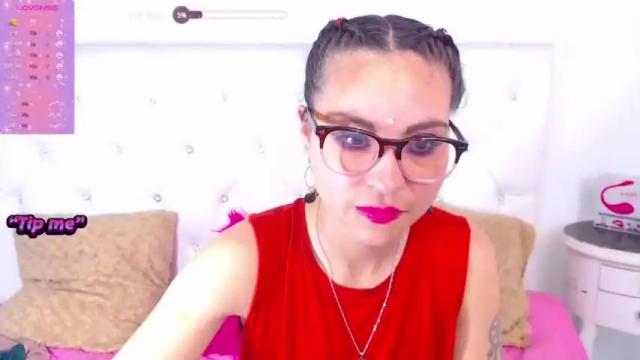 Image 10 of abrillove_69 Stream on Chaturbate on 13 months ago