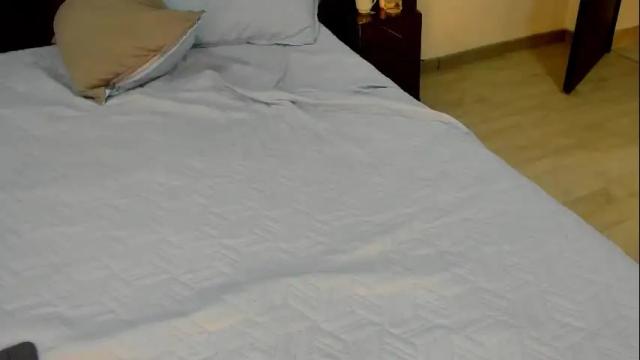 Image 7 of abrilsonne Stream on Chaturbate on 20 days ago