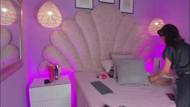 Image 2 of aby_lee_ Stream on Chaturbate on 1 month ago