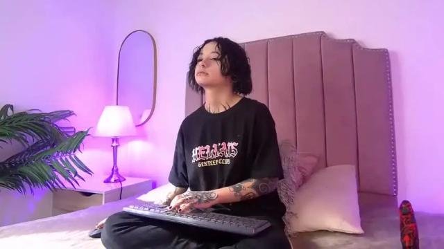 Image 6 of abyz0uu Stream on Chaturbate on 13 months ago