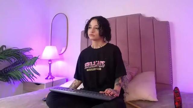 Image 7 of abyz0uu Stream on Chaturbate on 13 months ago
