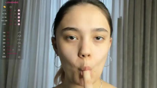 Image 3 of acemi_sun Stream on Chaturbate on 19 months ago