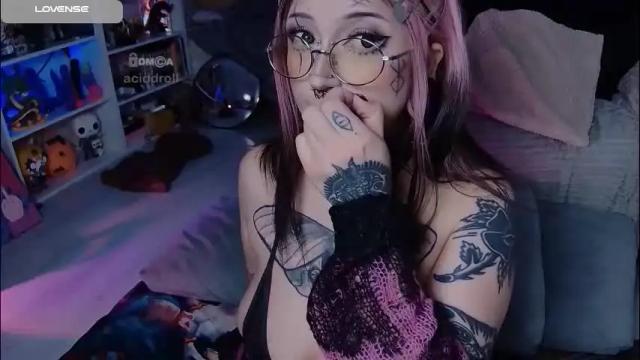 Image 2 of aciddroll Stream on Chaturbate on 2 months ago