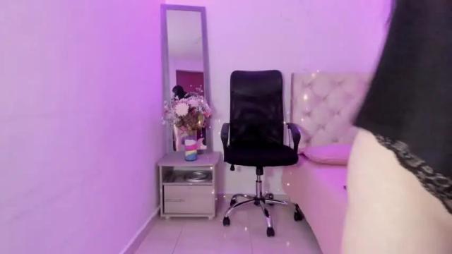 Image 7 of ada_flores_ Stream on Chaturbate on 17 months ago