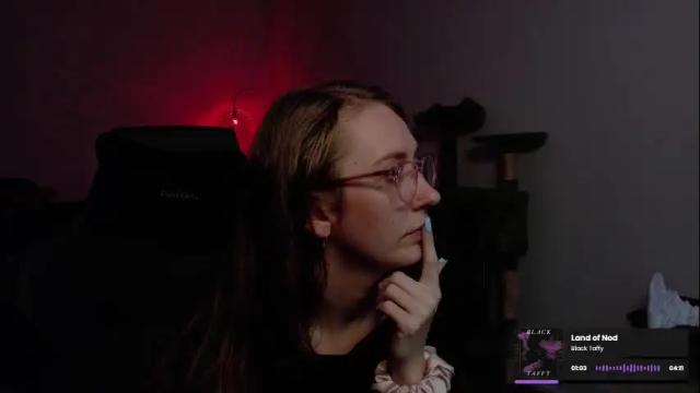 Image 2 of adalinarae Stream on Chaturbate on 1 month ago