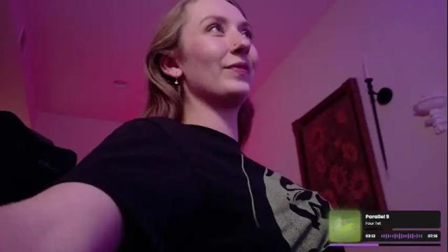Image 12 of adalinarae Stream on Chaturbate on 1 month ago