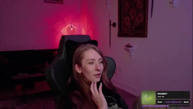 Image 3 of adalinarae Stream on Chaturbate on 1 month ago