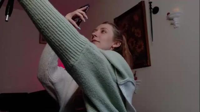 Image 12 of adalinarae Stream on Chaturbate on 5 months ago