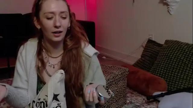 Image 4 of adalinarae Stream on Chaturbate on 5 months ago