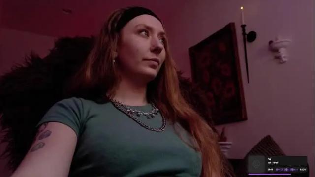 Image 4 of adalinarae Stream on Chaturbate on 12 days ago