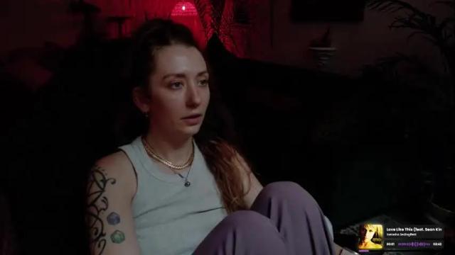 Image 3 of adalinarae Stream on Chaturbate on 4 months ago