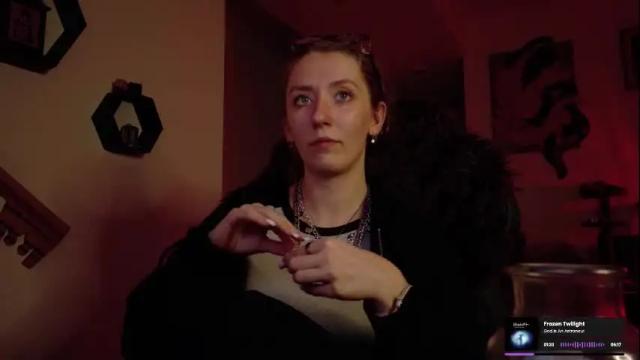 Image 11 of adalinarae Stream on Chaturbate on 4 months ago