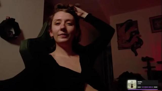 Image 12 of adalinarae Stream on Chaturbate on 3 months ago