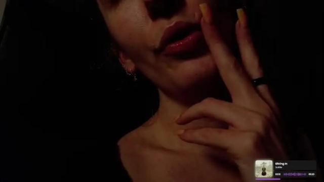 Image 3 of adalinarae Stream on Chaturbate on 3 months ago