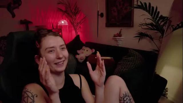 Image 4 of adalinarae Stream on Chaturbate on 3 months ago