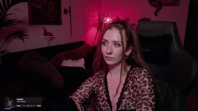 Image 11 of adalinarae Stream on Chaturbate on 3 months ago