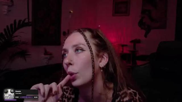 Image 8 of adalinarae Stream on Chaturbate on 3 months ago