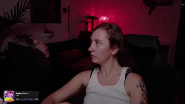 Image 12 of adalinarae Stream on Chaturbate on 2 months ago