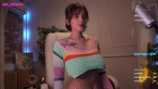 Image 8 of adalyn_glow Stream on Chaturbate on 1 month ago