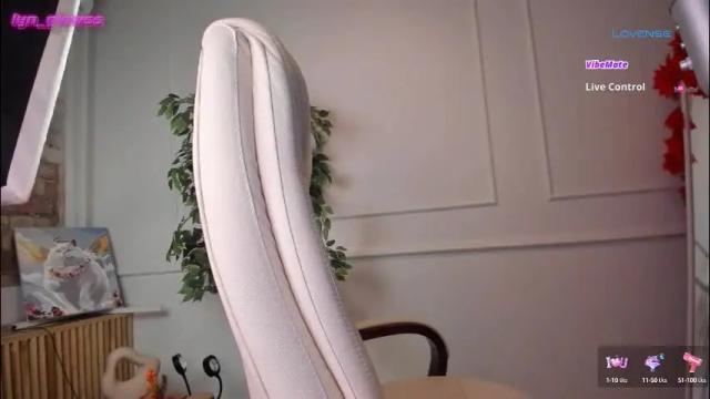 Image 11 of adalyn_glow Stream on Chaturbate on 1 month ago