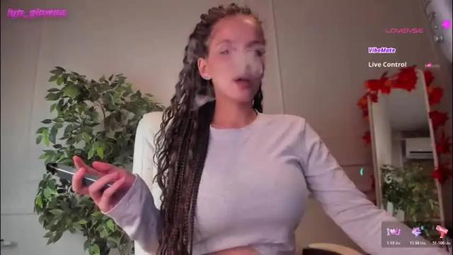 Image 3 of adalyn_glow Stream on Chaturbate on 4 days ago