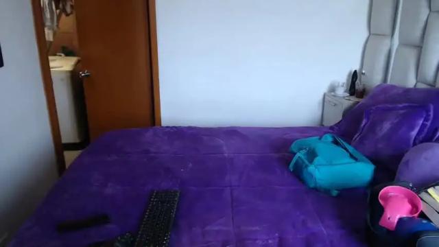 Image 11 of adam_and_evee Stream on Chaturbate on 17 months ago